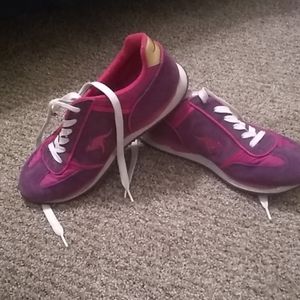 Kanga roo shoes